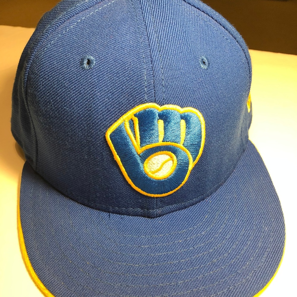 OFFICIAL MILLWAUKEE BREWERS FITTED 1978-1993 LOGO